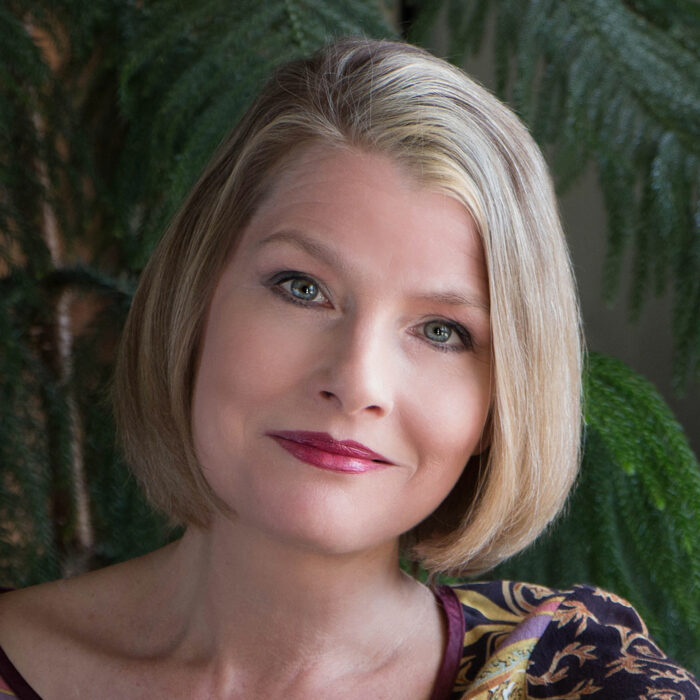 Traci Lambrecht (P. J. Tracy)